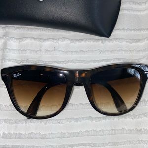 Ray Ban Wayfarer Folding Classic Sunglasses